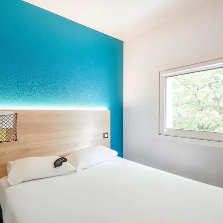 Hotelf1 Fontainebleau Hotel Moret-sur-Loing