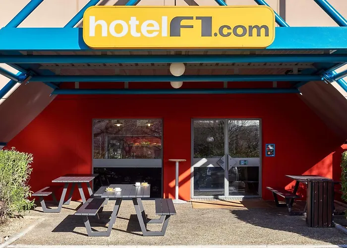 Hotelf1 Fontainebleau Moret-sur-Loing